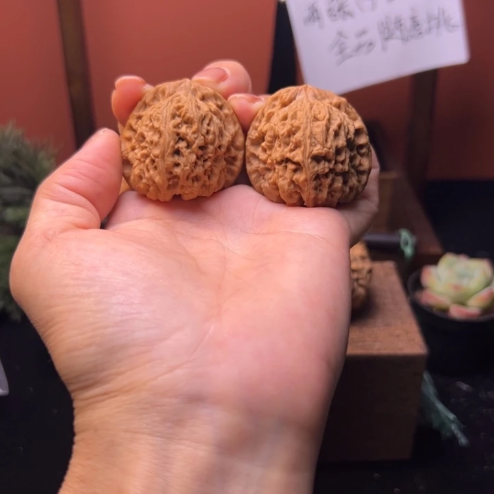 文玩核桃吊坠南疆38