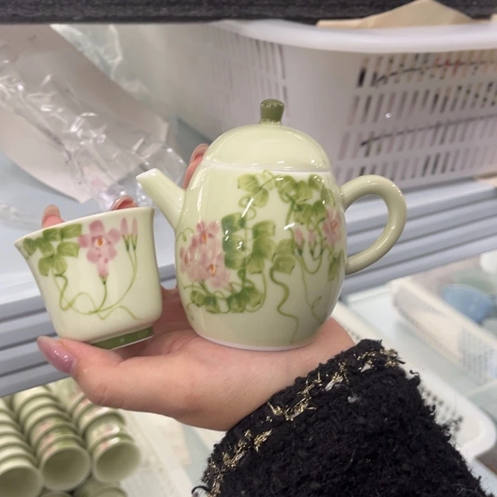 两件套哈哈哈哈哈哈哈哈哈