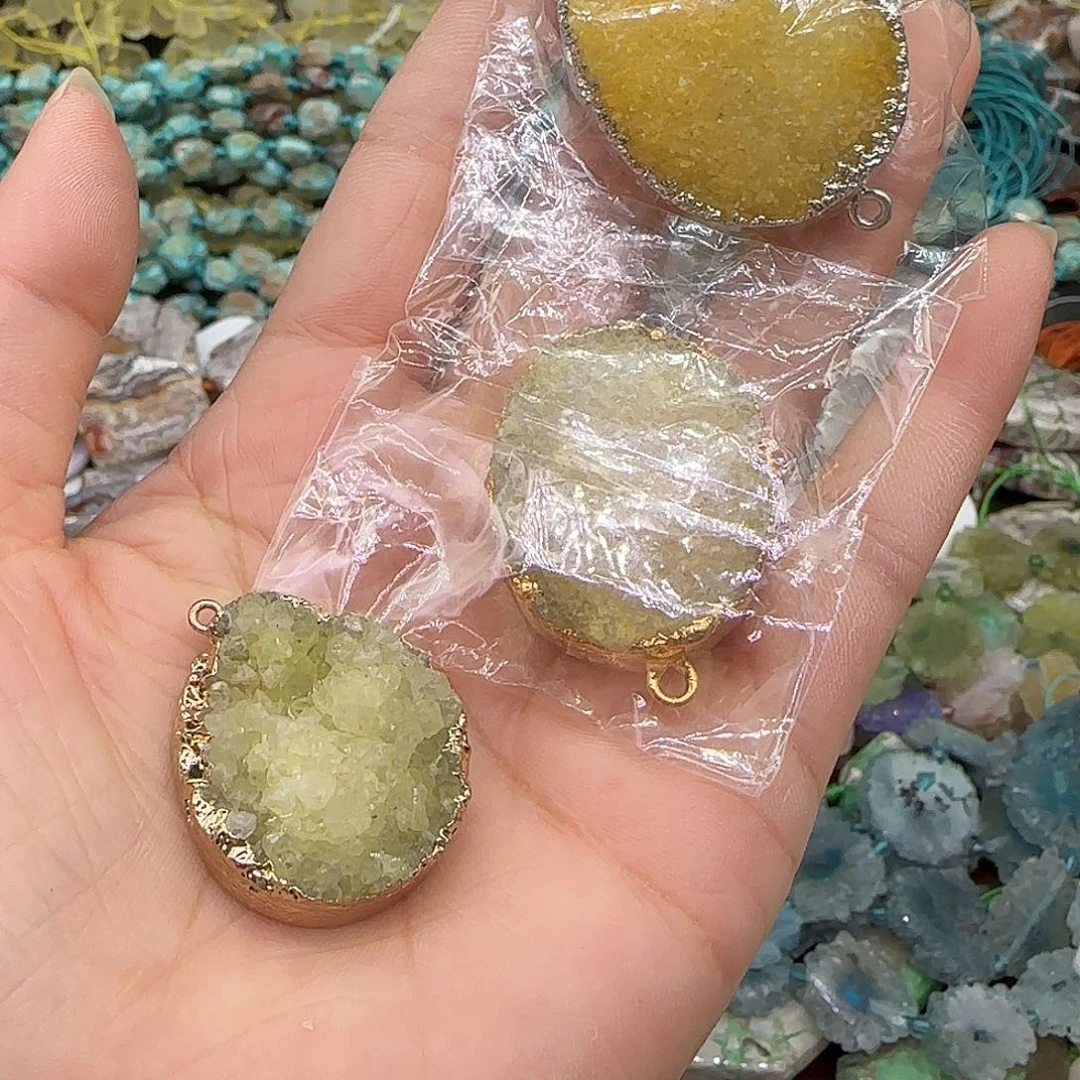 玛瑙/玉髓合金珠宝半成品晶牙吊坠一个混发不挑