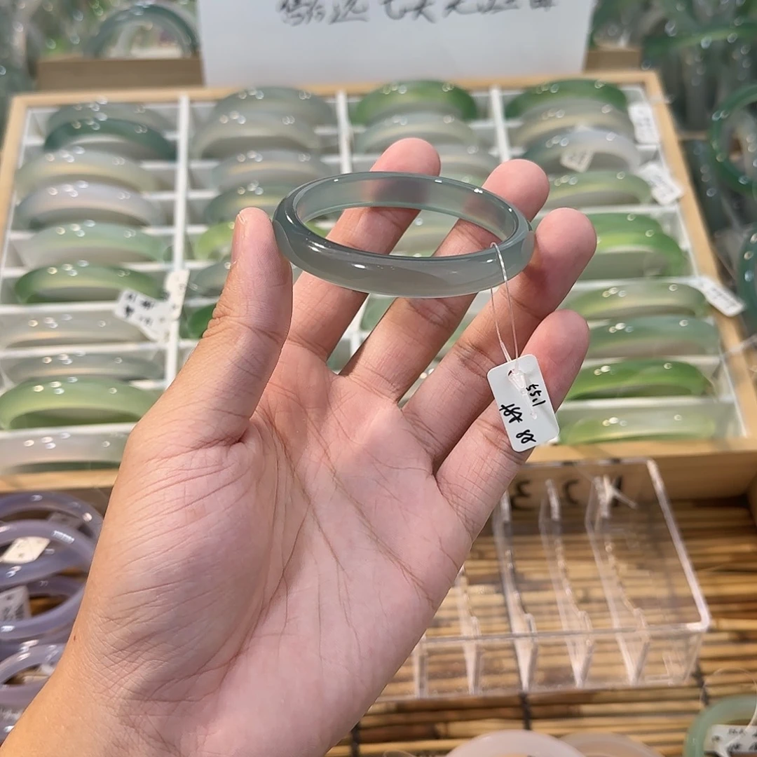 玛瑙/玉髓未镶嵌手镯圈口55.1