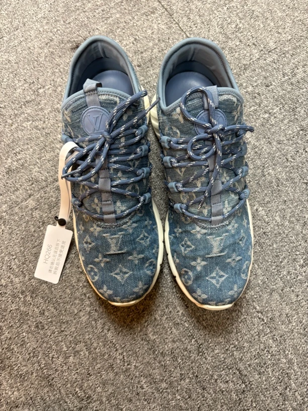 99新 LouisVuitton/路易威登 牛仔老花运动鞋 40码