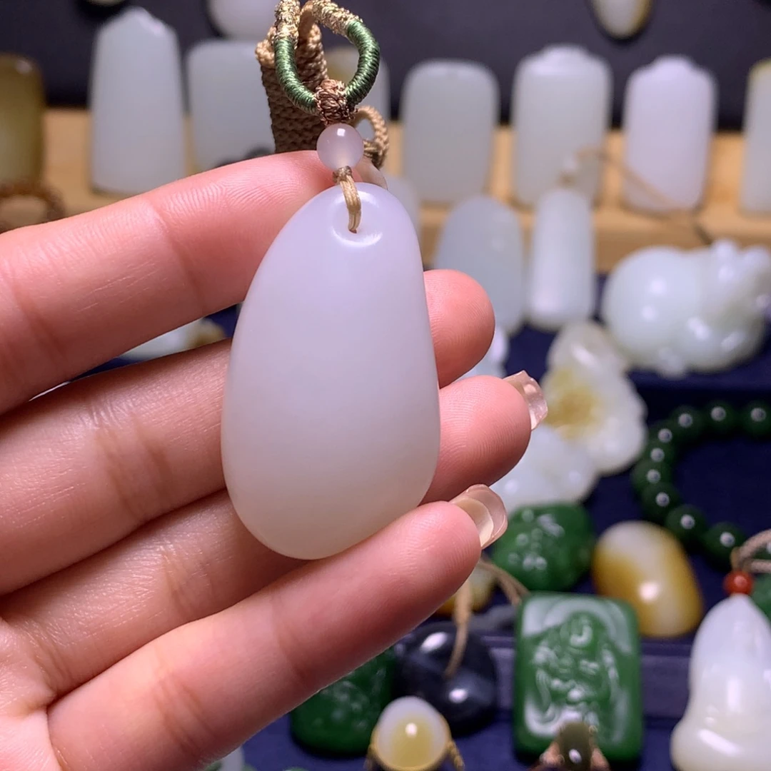 和田玉挂件未镶嵌