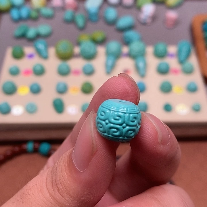 原生态湖北矿散珠配饰，尺寸12.5