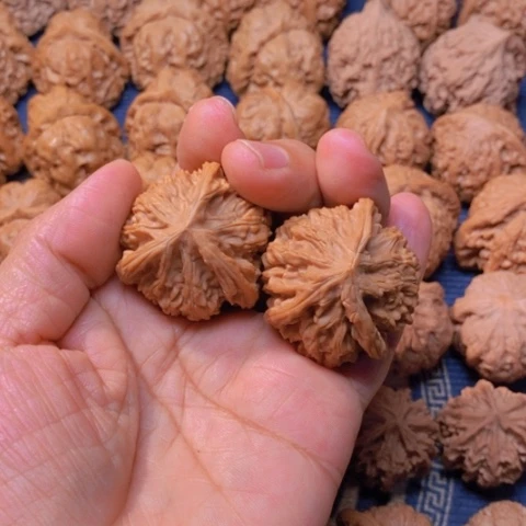 【闪购商品】吊坠文玩核桃梦**声文山38