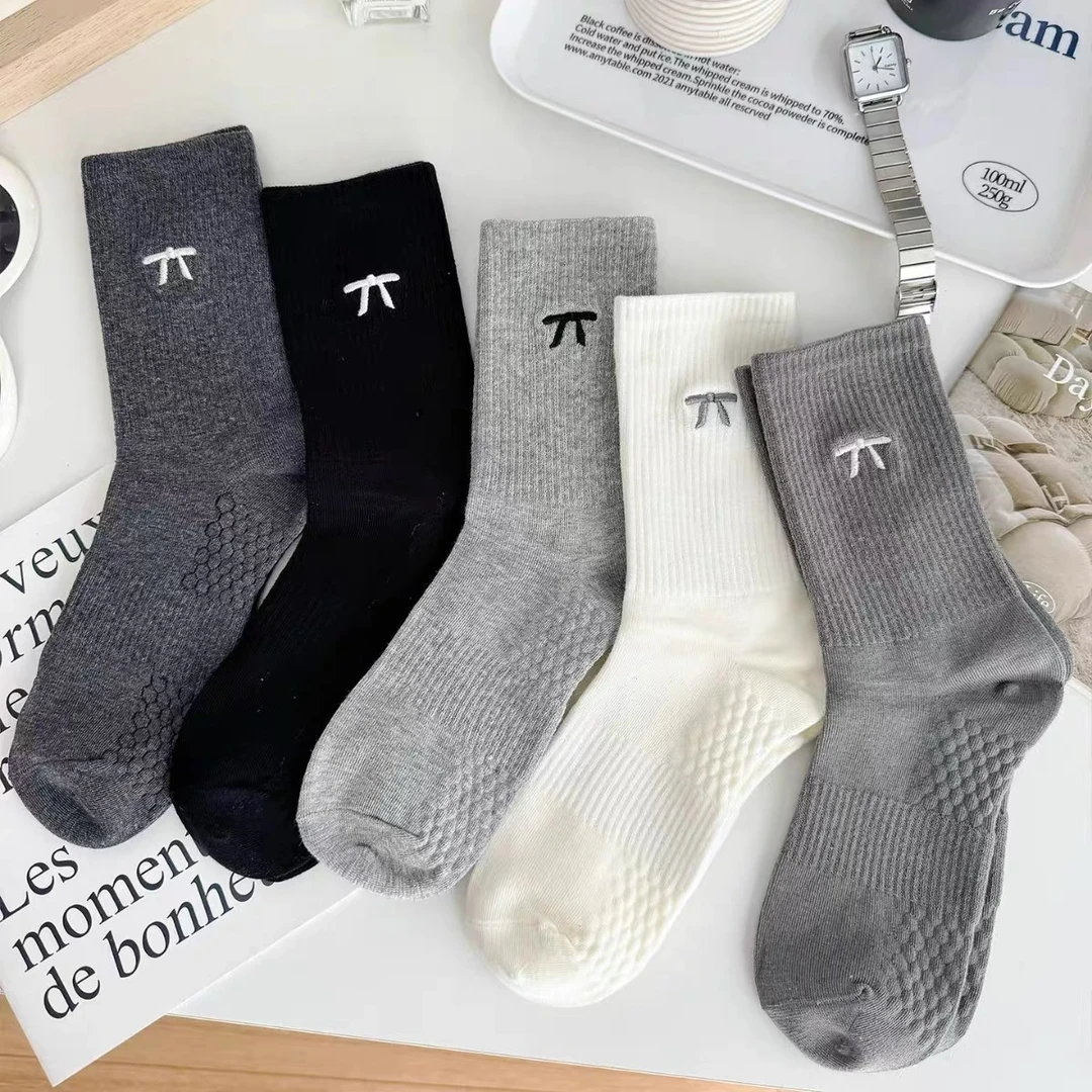 网红款ins女款时尚灰色刺绣蝴蝶结高端简约按摩底运动风中长筒袜