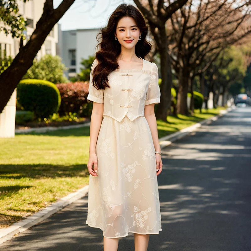 奢姿大码女装2025夏季气质方领连衣裙胖妹妹绣花时尚假两件裙子