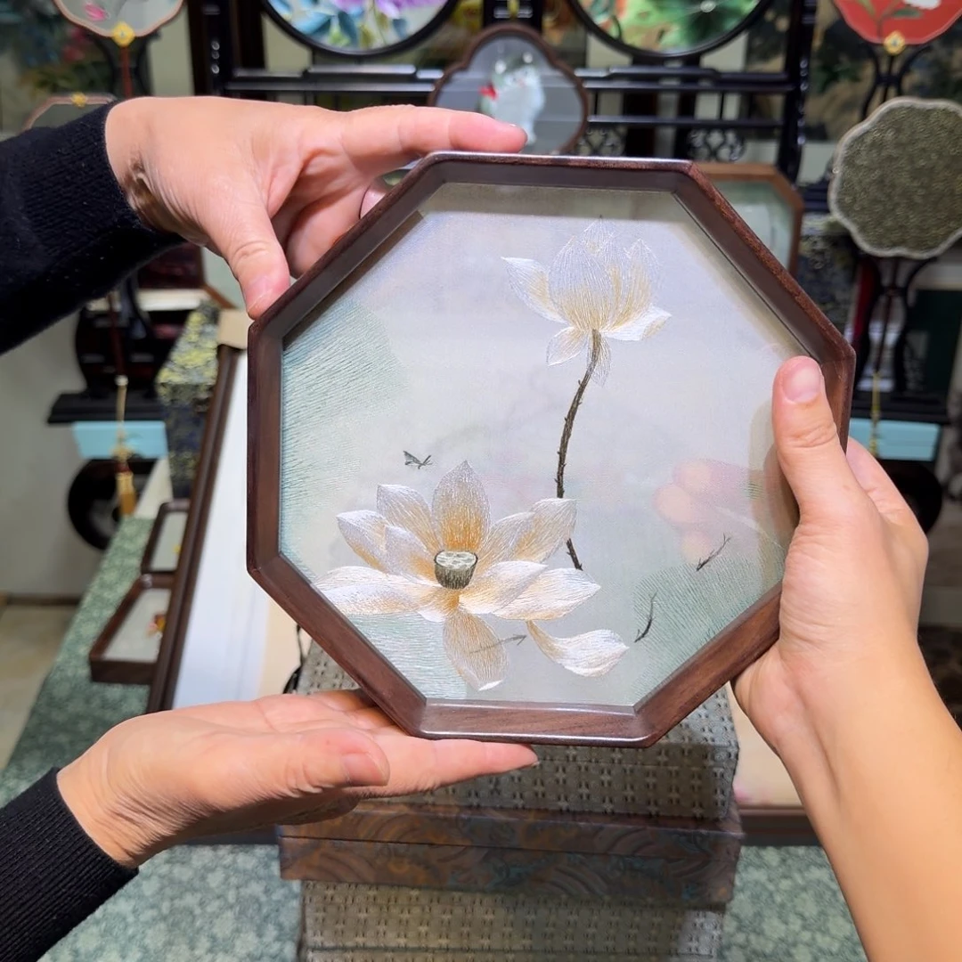 刺绣手工苏绣工艺制作技艺精湛