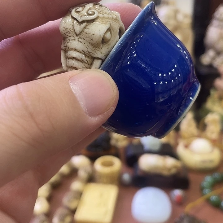 瓷片精致雕刻工艺