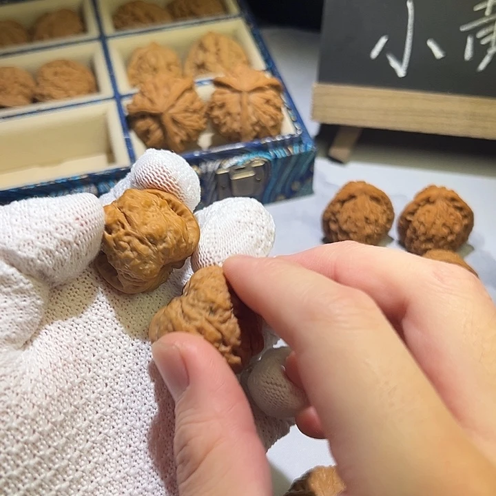 忘***沉吊坠文玩核桃蛤蟆头小手对32尺