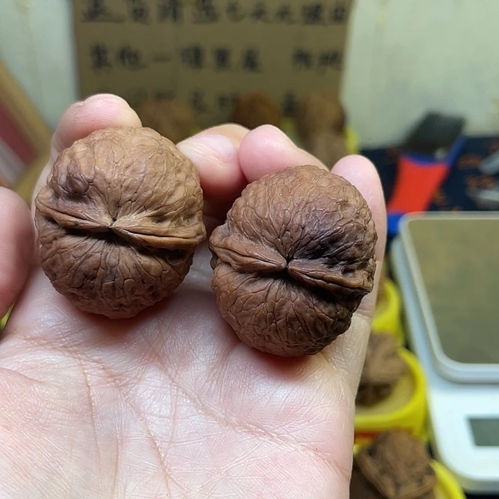 文玩核桃把件35、石蛋38