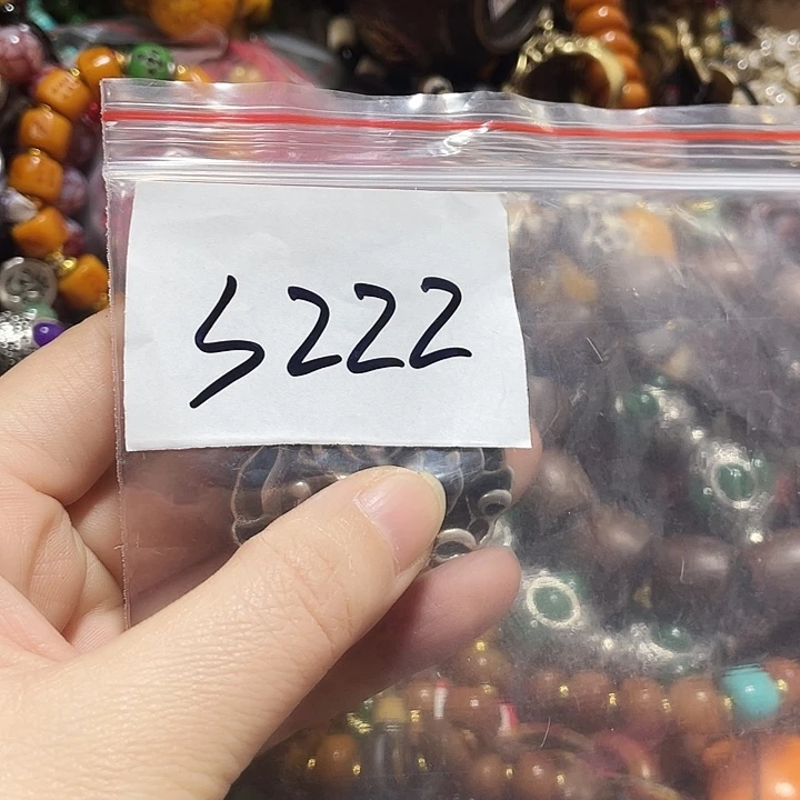 丰***颂琉璃/树脂/塑料类