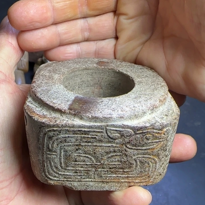 用***9和田玉未镶嵌挂件