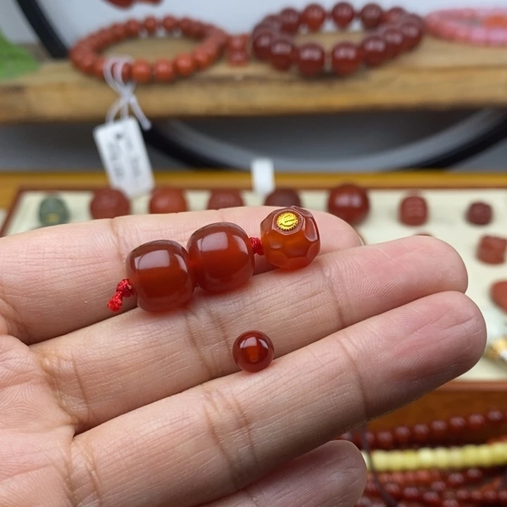 芊***号玛瑙/玉髓未镶嵌颈饰