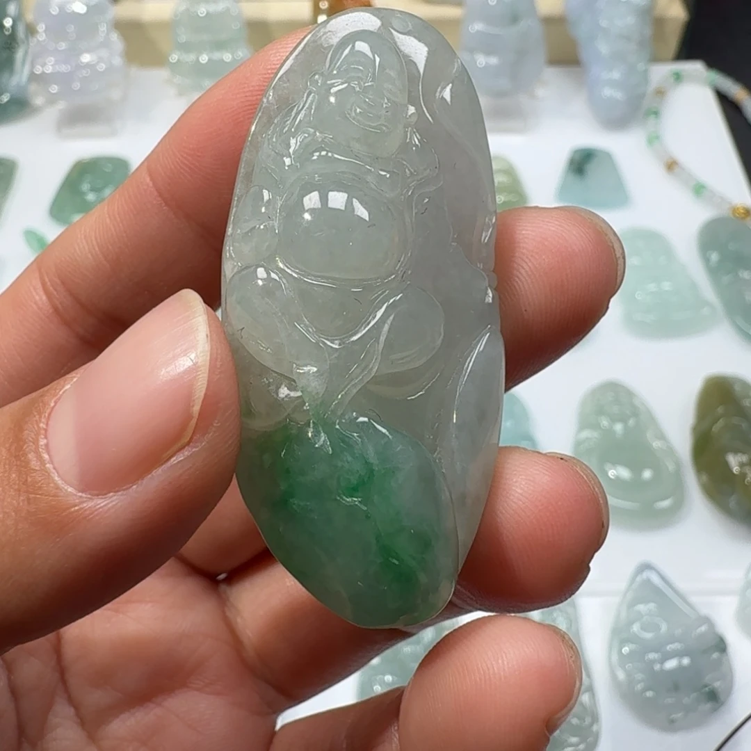 乐***琳翡翠未镶嵌颈饰翡翠