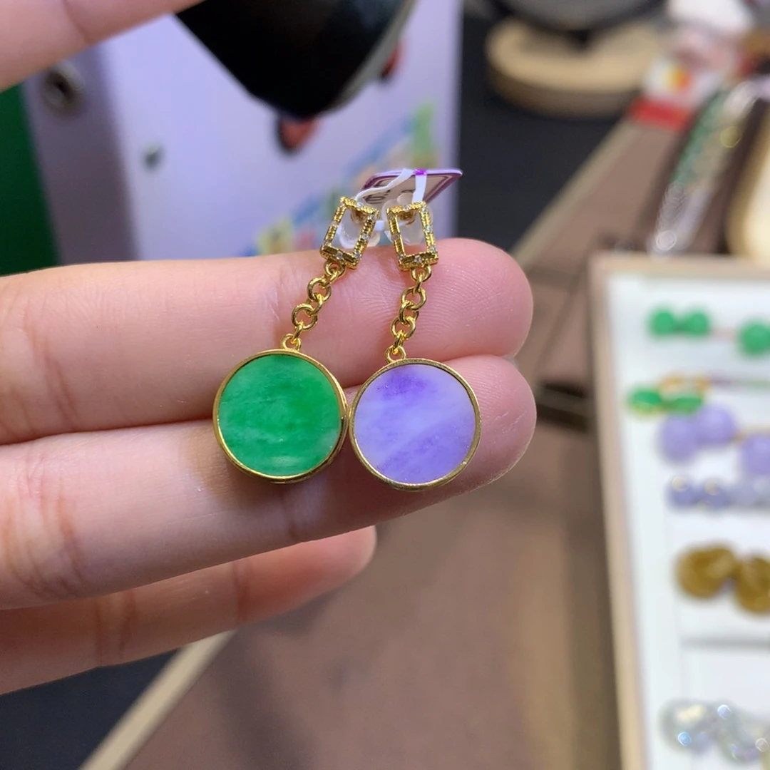 翡翠18K金镶嵌颈饰翡翠