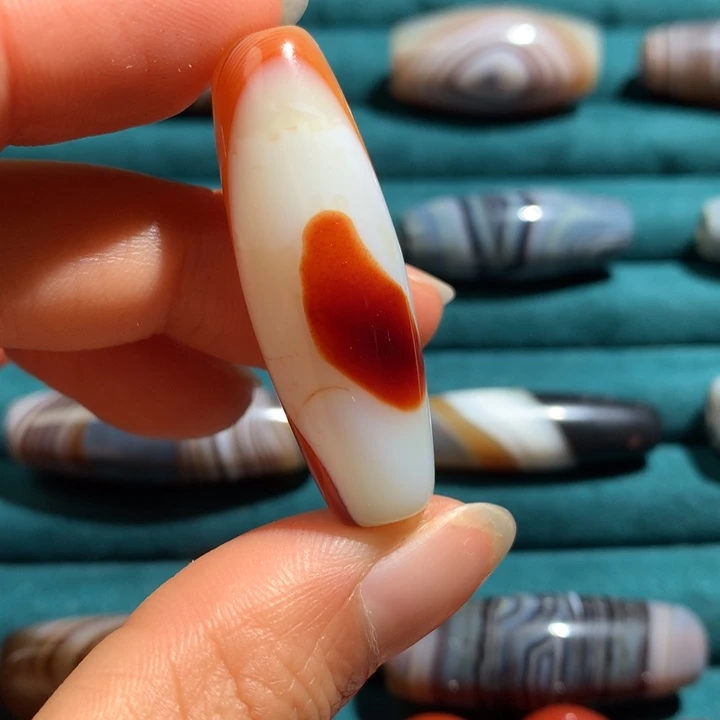 未镶嵌玛瑙/玉髓珠宝奇石