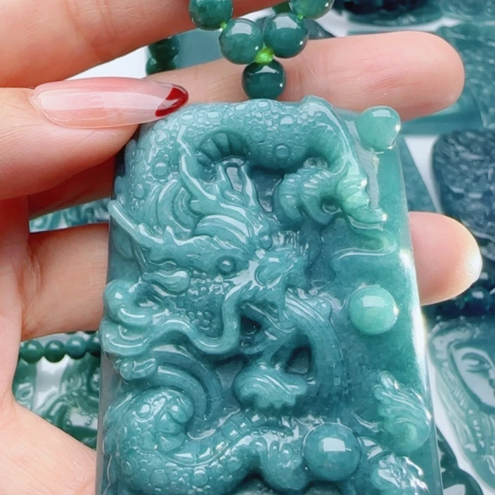 翡翠未镶嵌颈饰多样性发货天然A货翡翠