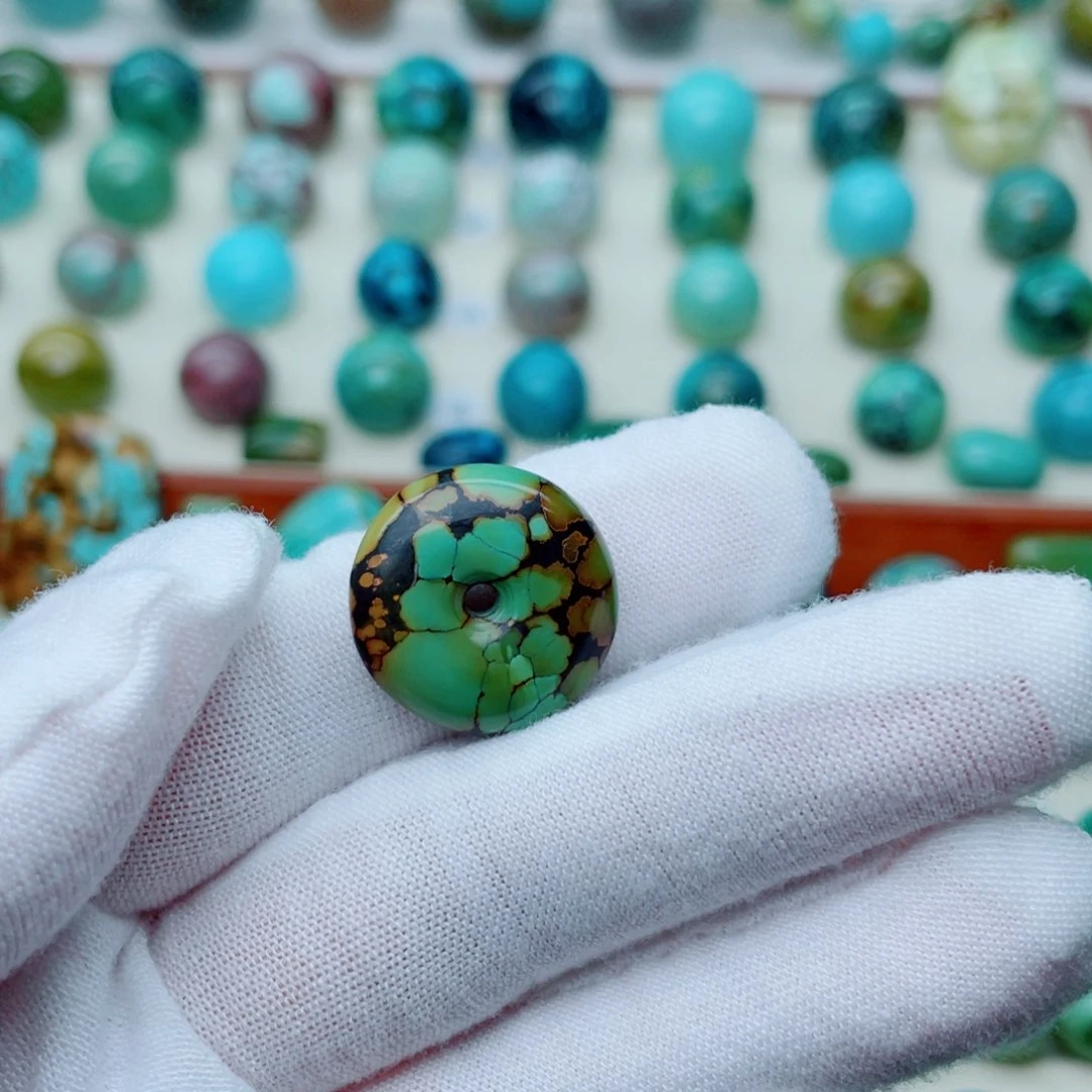 未镶嵌绿松石珠宝奇石