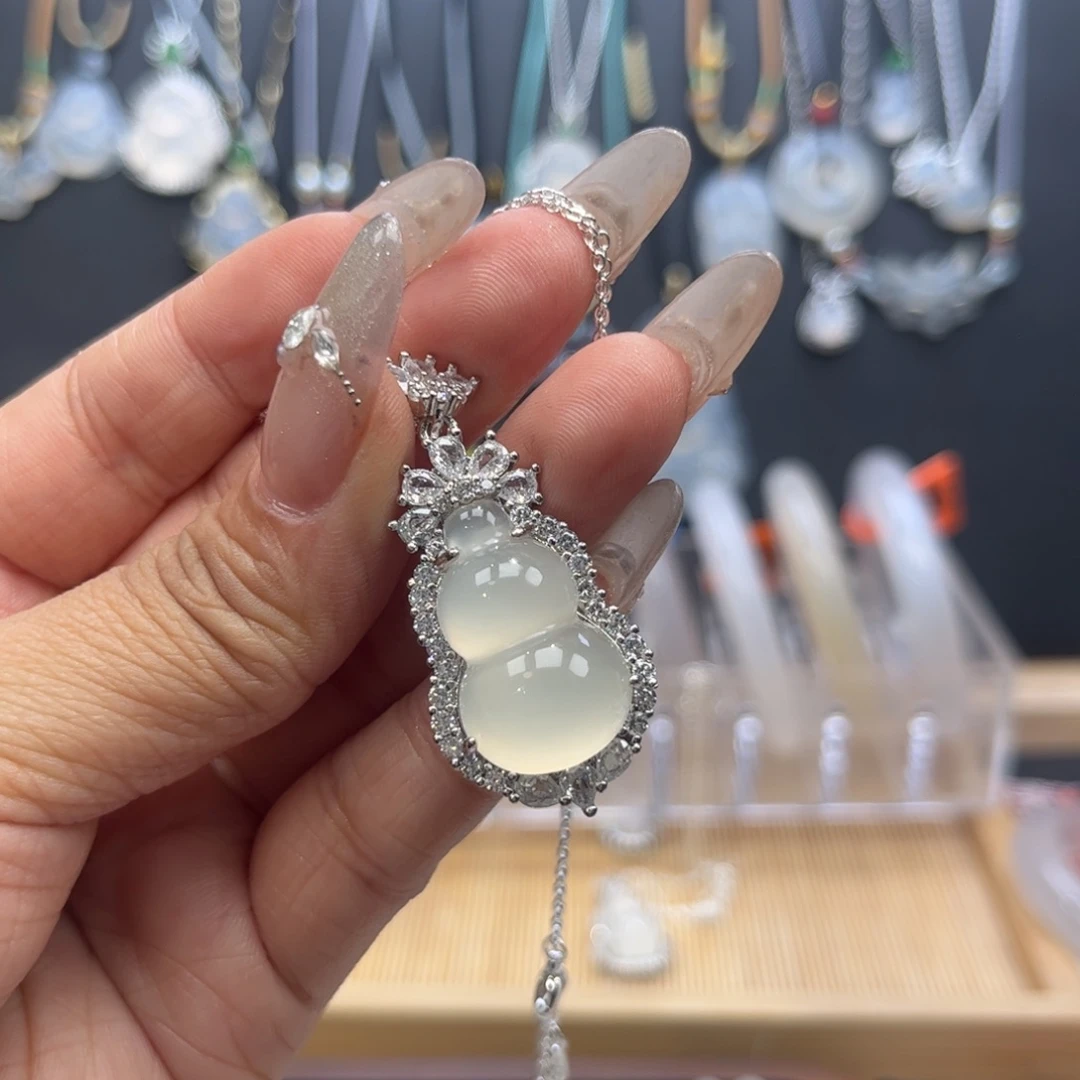 玛瑙/玉髓吊坠(赠链)合金