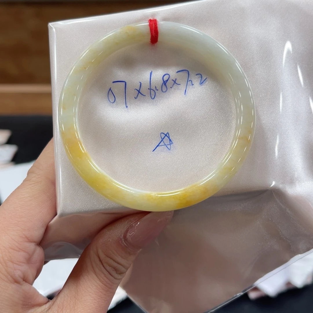 未镶嵌手镯翡翠翡翠