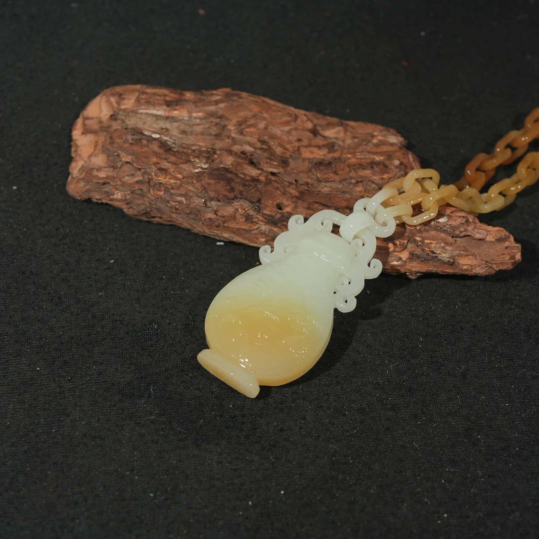 12.5香港王老板-和田玉吊坠6c421