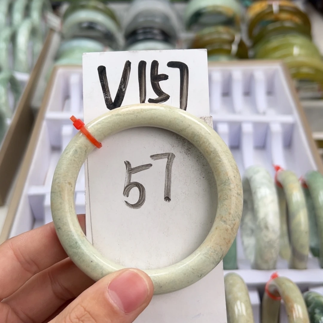 岫玉手镯未镶嵌天然岫玉