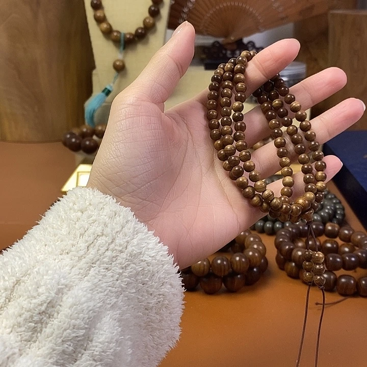 檀香木老山檀香黑肉沉水0.6/108颗