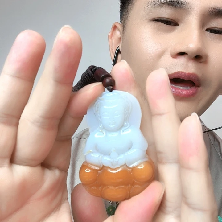 招***猪玛瑙/玉髓未镶嵌颈饰