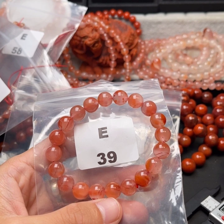 南红玛瑙未镶嵌多样性发货默认微瑕称重10mm