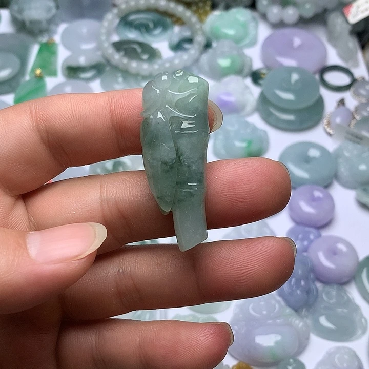 翡翠未镶嵌颈饰天然翡翠