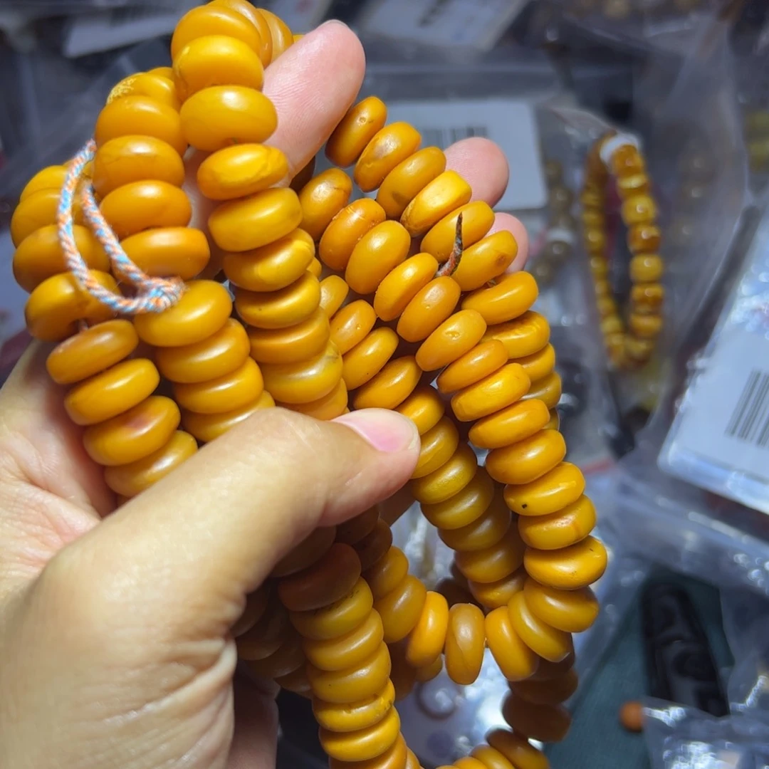 未镶嵌琥珀珠宝奇石