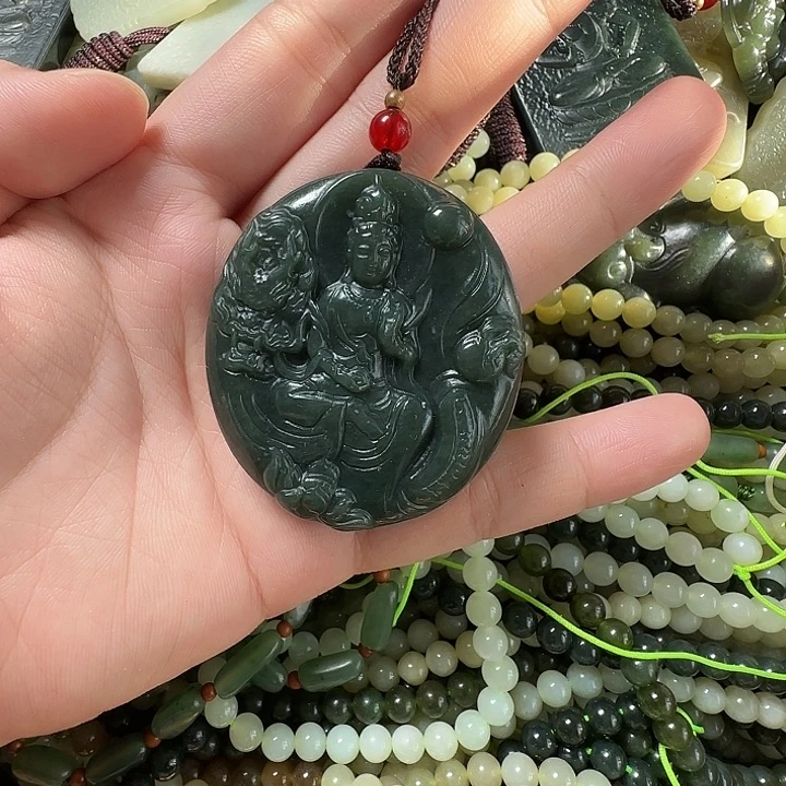 和田玉未镶嵌颈饰