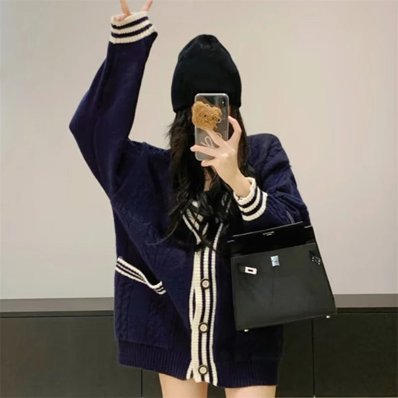 网红女中长款V领羊毛开衫气质拼色宽松毛衣开衫韩版麻花针织外套