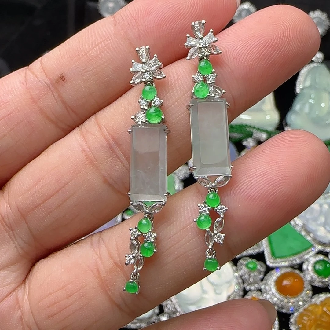 18K金镶嵌翡翠耳饰天然翡翠