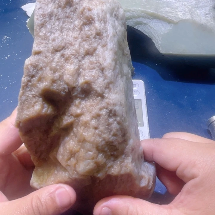 和田玉未镶嵌珠宝半成品