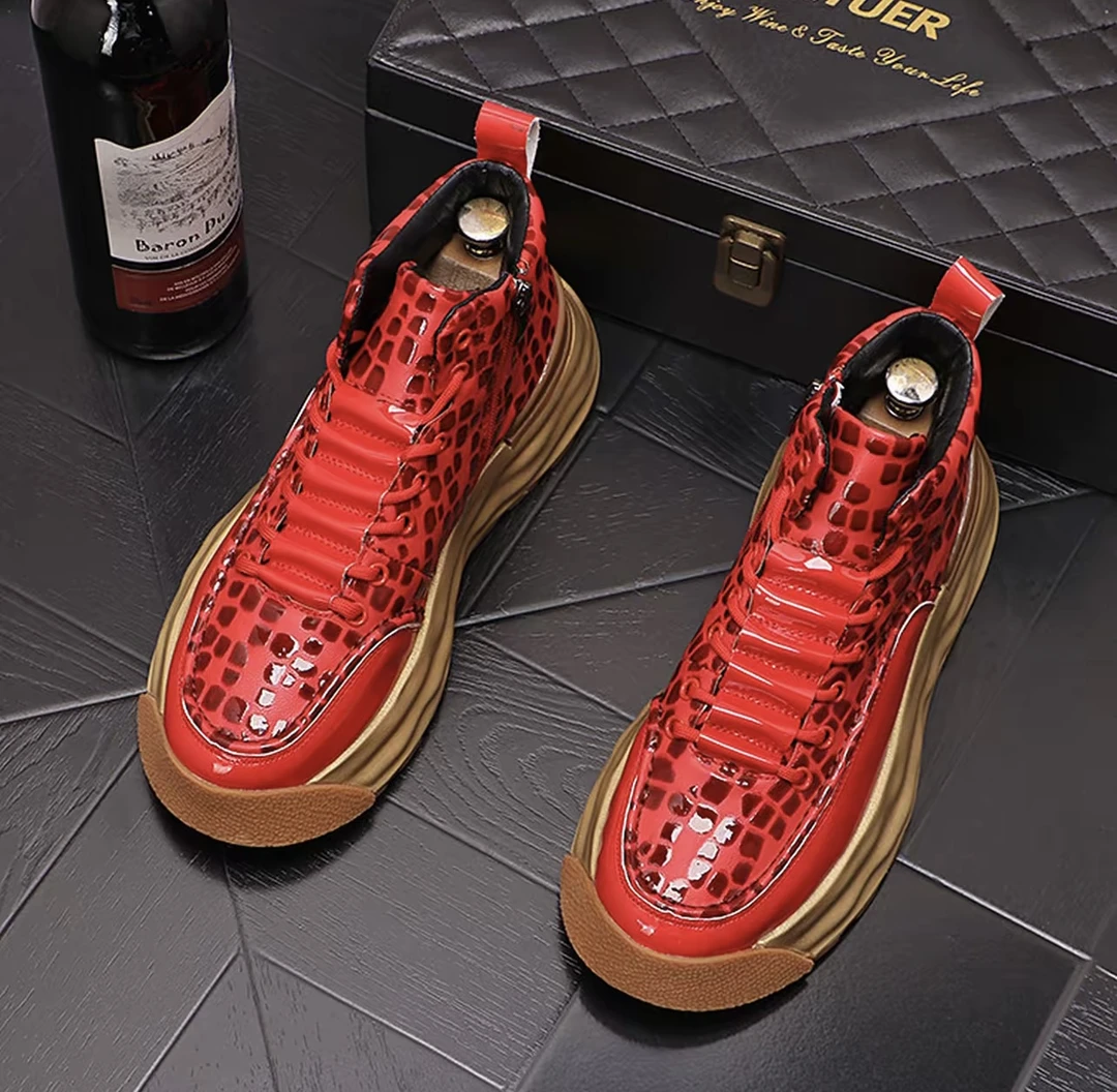 高帮休闲鞋覆膜板百搭增高韩版潮鞋秋冬休闲风工装鞋素面系带7708