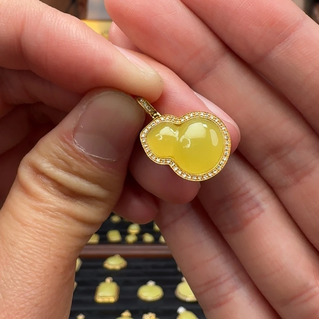 和田玉18K金镶嵌颈饰1212冰冰代购不退