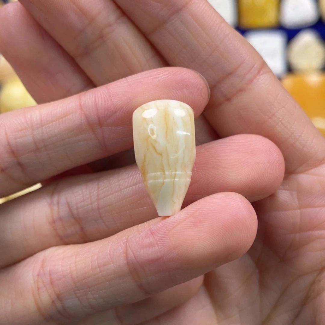 蜜蜡裸石未镶嵌汀琥珀蜜蜡三通