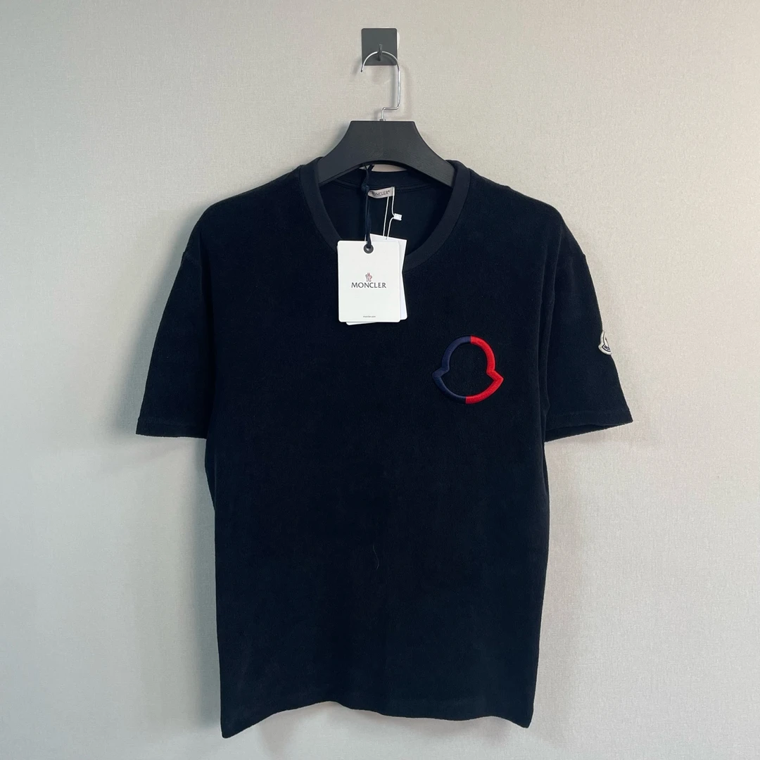 99新 MONCLER 盟可睐袖标刺绣毛巾短袖/M码/99新带吊/价5900