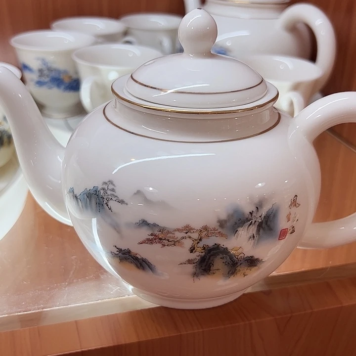 陶瓷茶壶哈哈哈哈哈