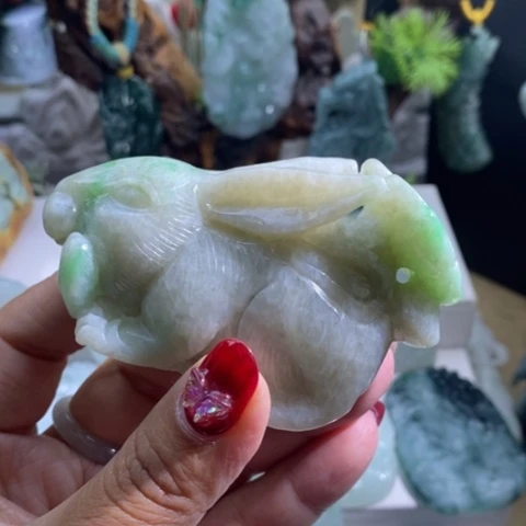 【闪购商品】颈饰未镶嵌翡翠兔