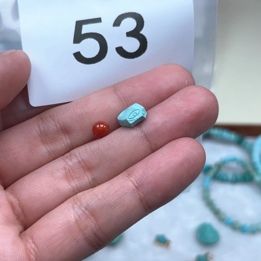 南红玛瑙未镶嵌珠宝奇石