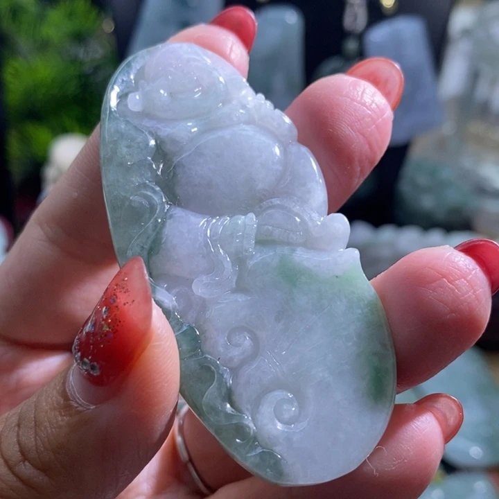 【闪购商品】颈饰未镶嵌翡翠佛