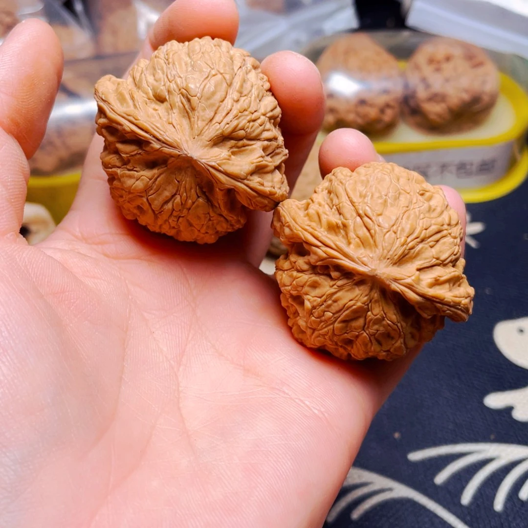 吊坠文玩核桃狮子毛