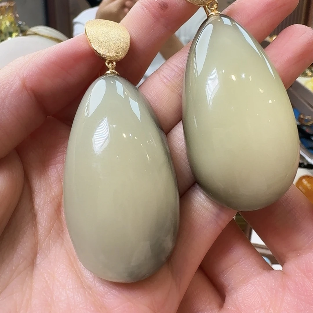 琥珀未镶嵌颈饰耳坠