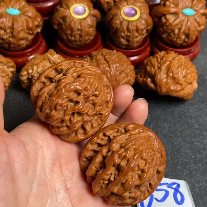 文玩核桃把件43虎头