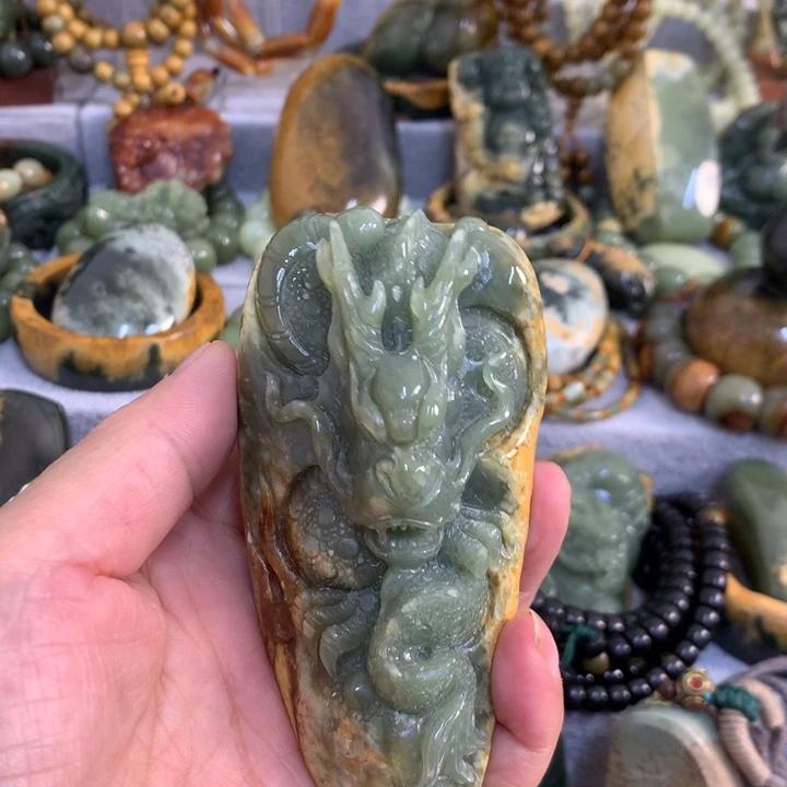 岫岩河磨玉（透闪石质玉）未镶嵌把件