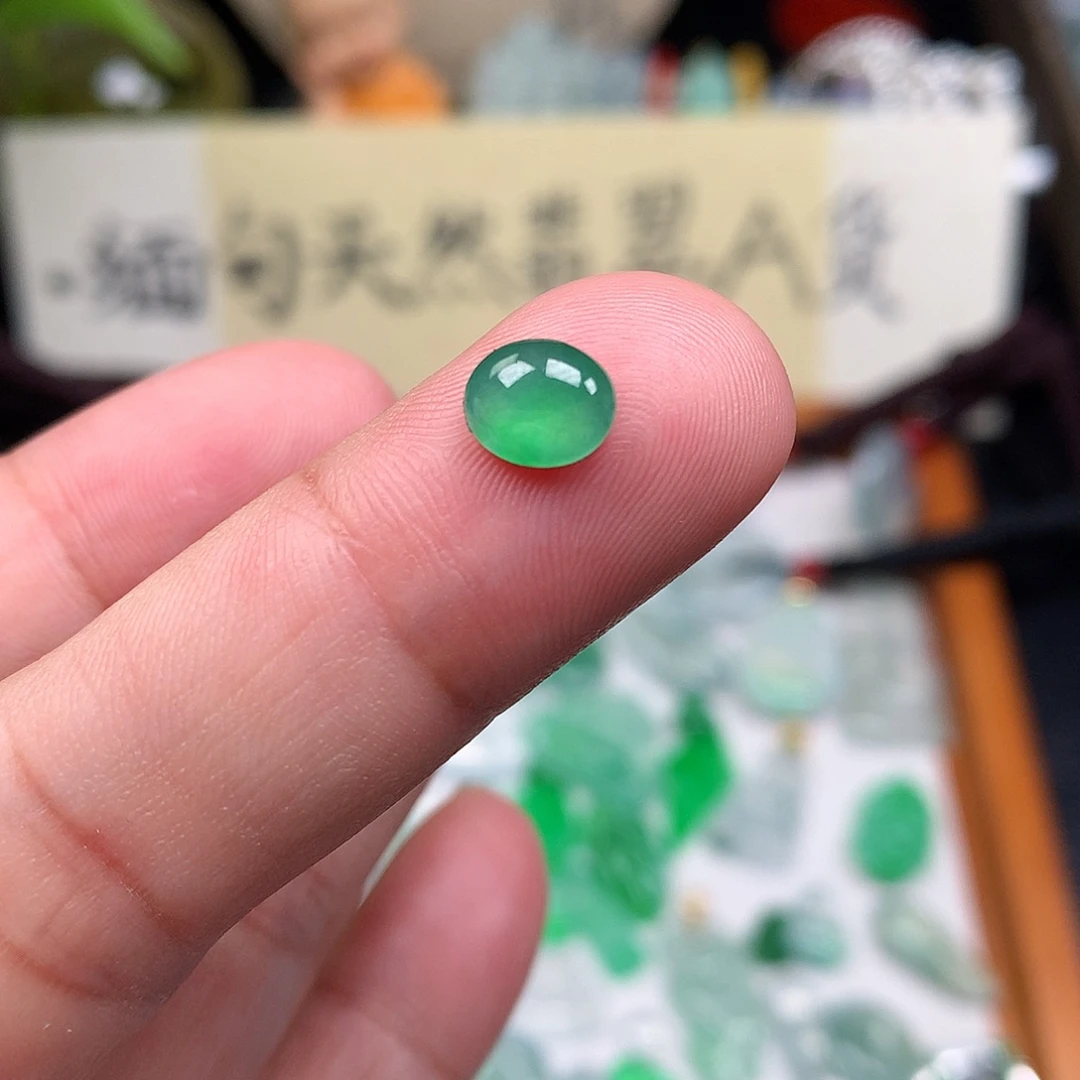 翡翠裸石缅甸天然A货翡翠冰种蛋面