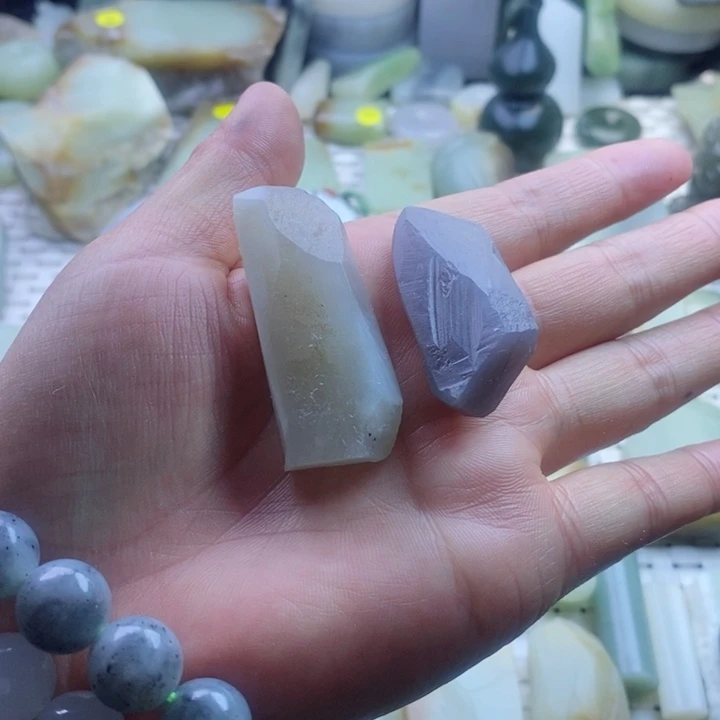 和田玉未镶嵌挂件素**间