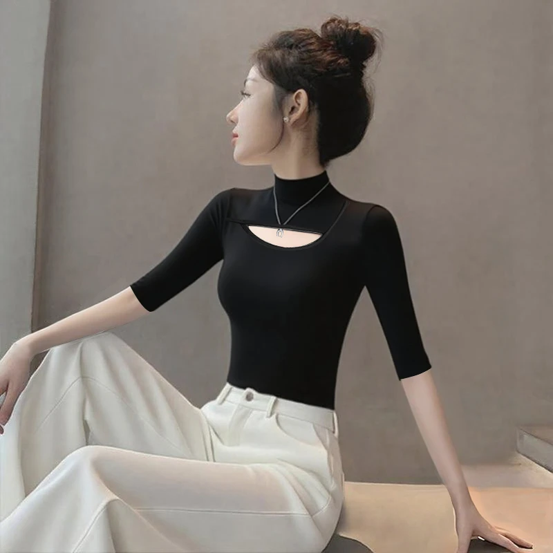 2025新款秋季黑色半高领镂空设计感中袖T恤修身打底衫内搭女上衣